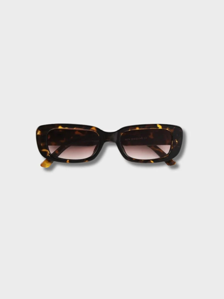 Vintage Old Money Style Sunglasses - Image 12