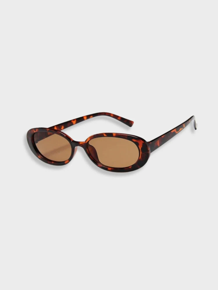 Vintage Oval Sunglasses - Image 2
